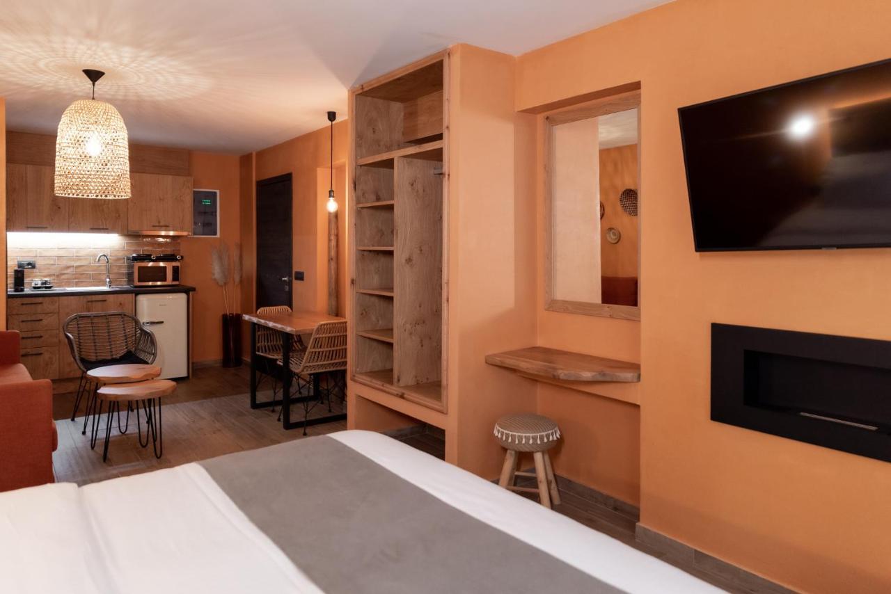 Minos By Agora Luxury Apartments In The Heart Of Heraklion Exterior photo